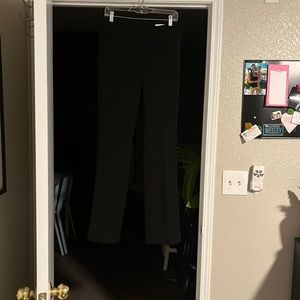 The slim size 6 White House black market black pants brand new.